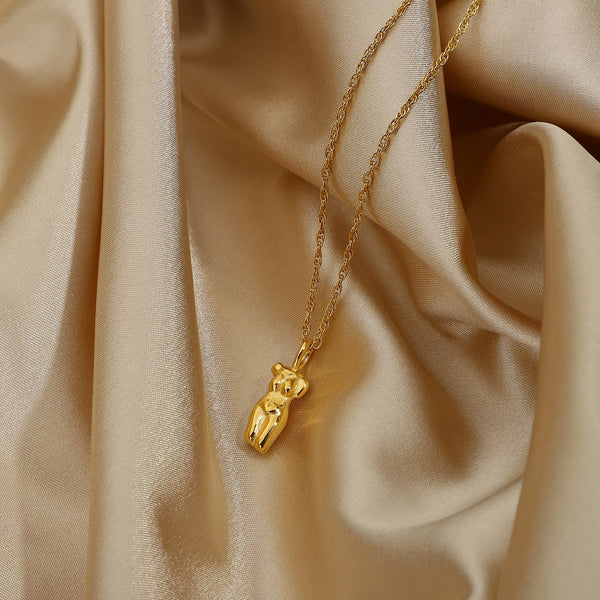 La Femme Necklace – elegant, feminine jewelry piece perfect for a refined, modern look.