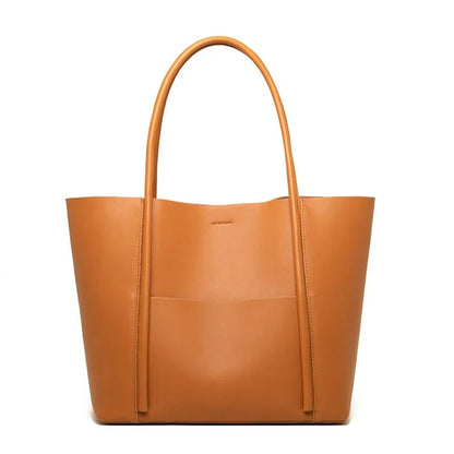 Bag Dainty – a small, minimalist handbag with a soft, feminine design ideal for daily wear.

