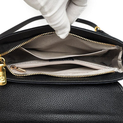 Image of the Bag Eleanor – an elegant handbag with a timeless design and modern accents, ideal for both casual and formal occasions.

