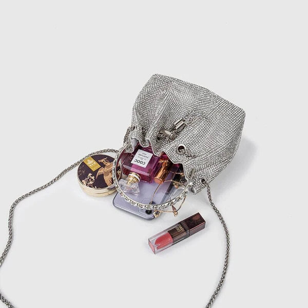 Women's handbag with a modern, versatile design – perfect for daily use or special occasions.

