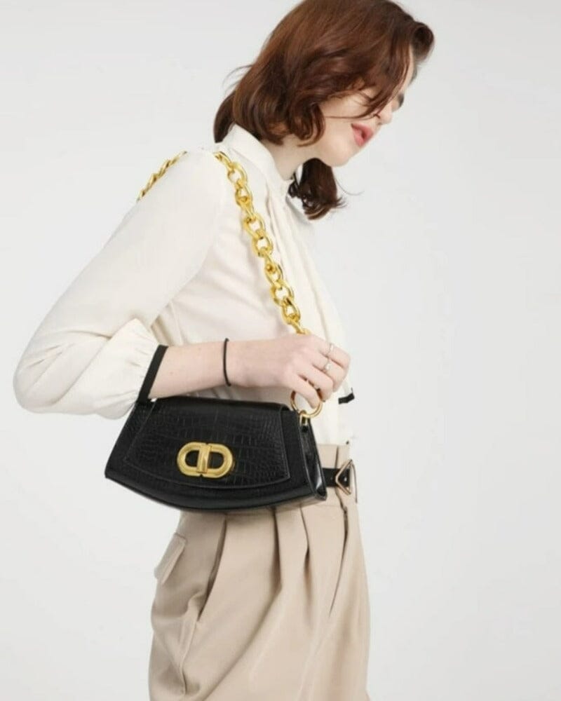 Image of the Bag Layde – a structured and elegant handbag designed for modern women seeking style, confidence, and practicality.

