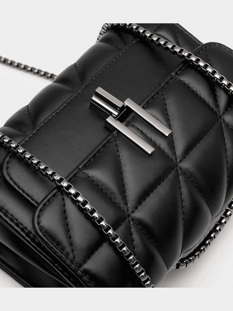 Image of the Miniature Grace Bag – a compact, elegant handbag with a timeless design, ideal for both casual and dressy occasions.

