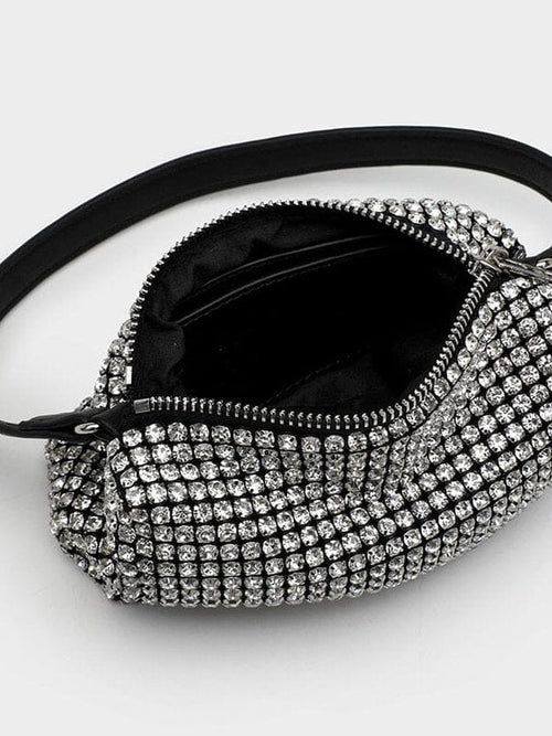 Bag Turim – a structured, modern handbag with clean lines and a sophisticated silhouette.

