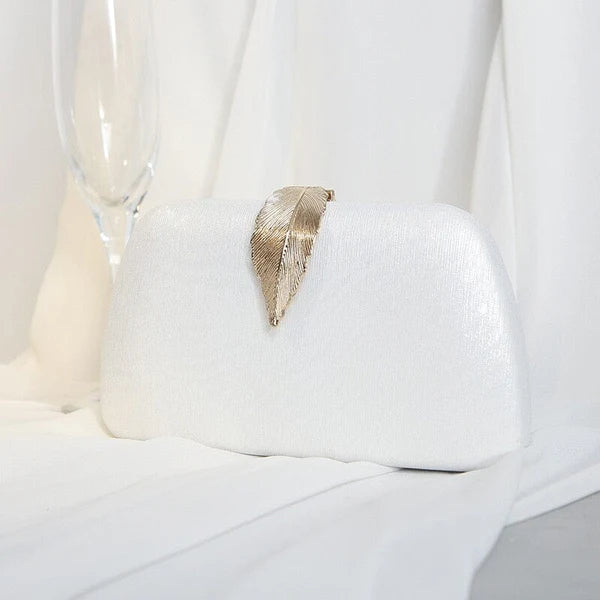 Bag Viena – elegant and versatile handbag with a modern, structured design.

