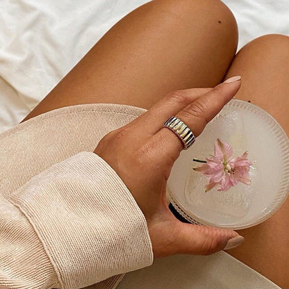 Image of the Bijoux Ring – a stylish and modern ring with minimalist elegance, perfect for everyday wear or layering with other pieces.

