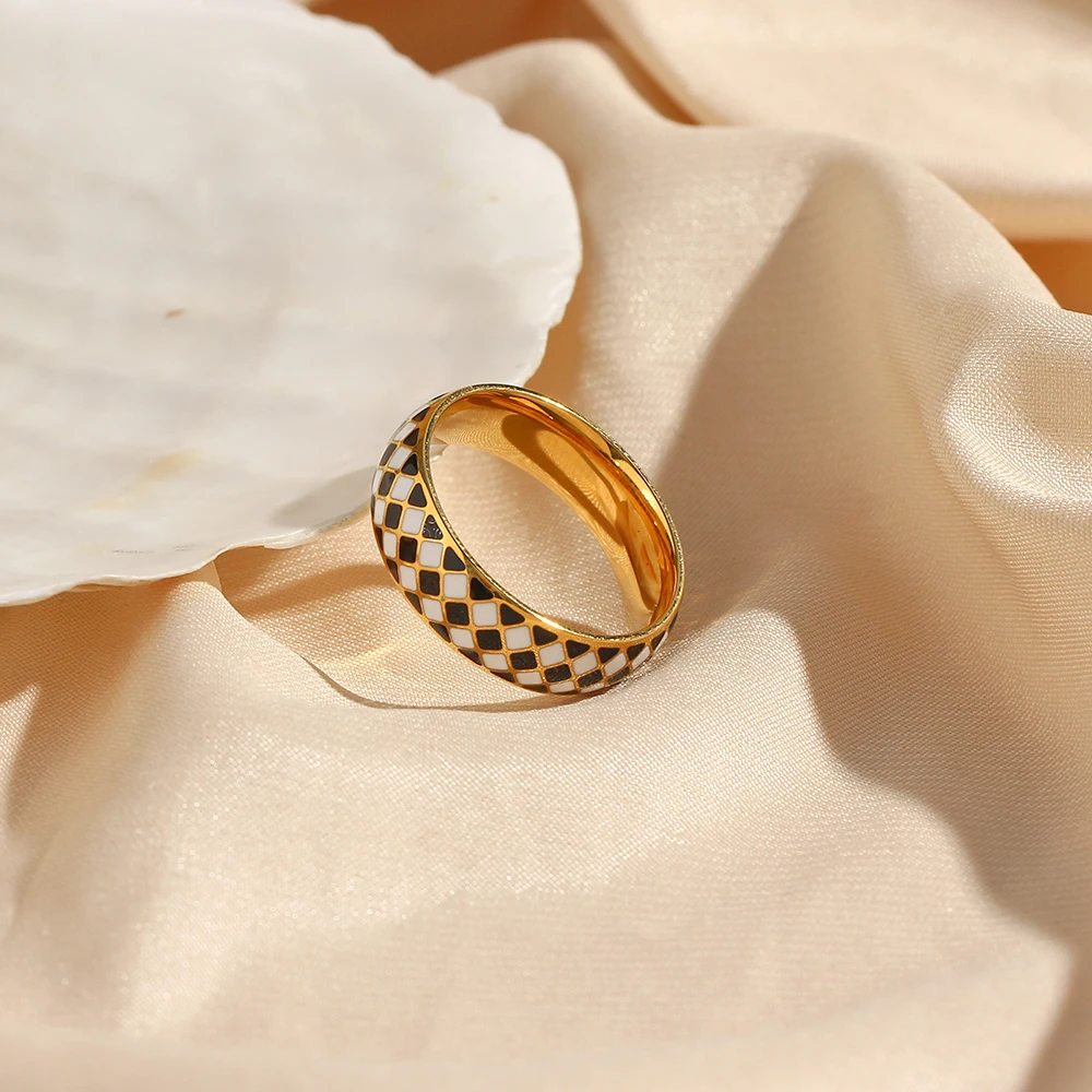 Image of the Cleopatra Ring – a bold and elegant ring with regal design, inspired by the iconic beauty of ancient queens.

