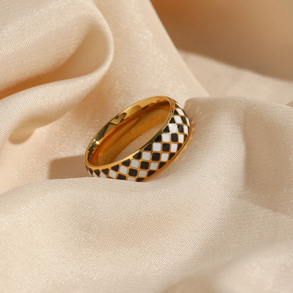 Image of the Cleopatra Ring – a bold and elegant ring with regal design, inspired by the iconic beauty of ancient queens.

