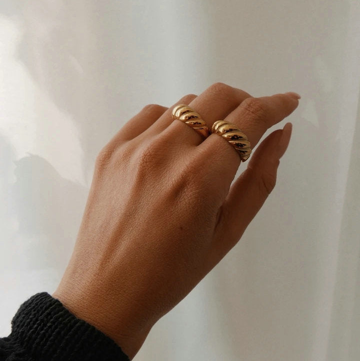 Image of the Crescent Ring – a dainty 18K gold stainless steel ring with a moon-inspired design, elegant and perfect for celestial lovers.

