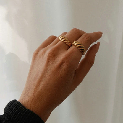 Image of the Crescent Ring – a dainty 18K gold stainless steel ring with a moon-inspired design, elegant and perfect for celestial lovers.

