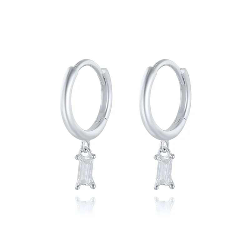 Eclipse Earrings with a bold, modern design, perfect for making a statement while adding sophistication to any outfit.