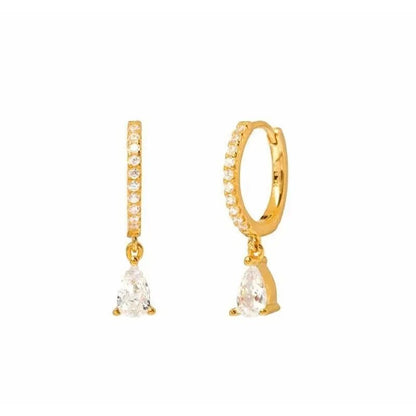 Elise Earring Set, an elegant and versatile jewelry set perfect for adding sophistication and style to any look.