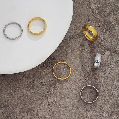 Image of the Lila Ring – a romantic and elegant ring with soft details, ideal for feminine and modern style lovers.

