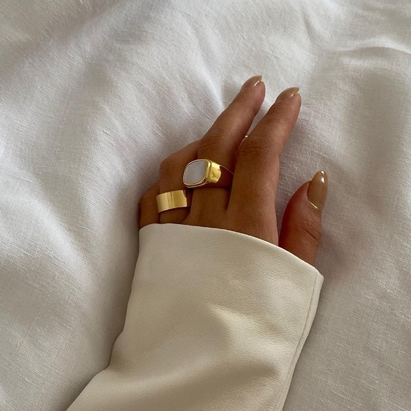 Image of the Opal Ring – a delicate 18K gold stainless steel ring with a luminous opal stone, perfect for adding elegance to any look.

