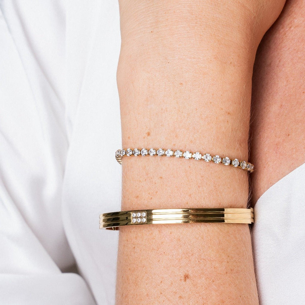 Image of the Silver Serenity Bracelet – a sleek and minimalist S925 sterling silver bracelet designed for peaceful, everyday elegance.

