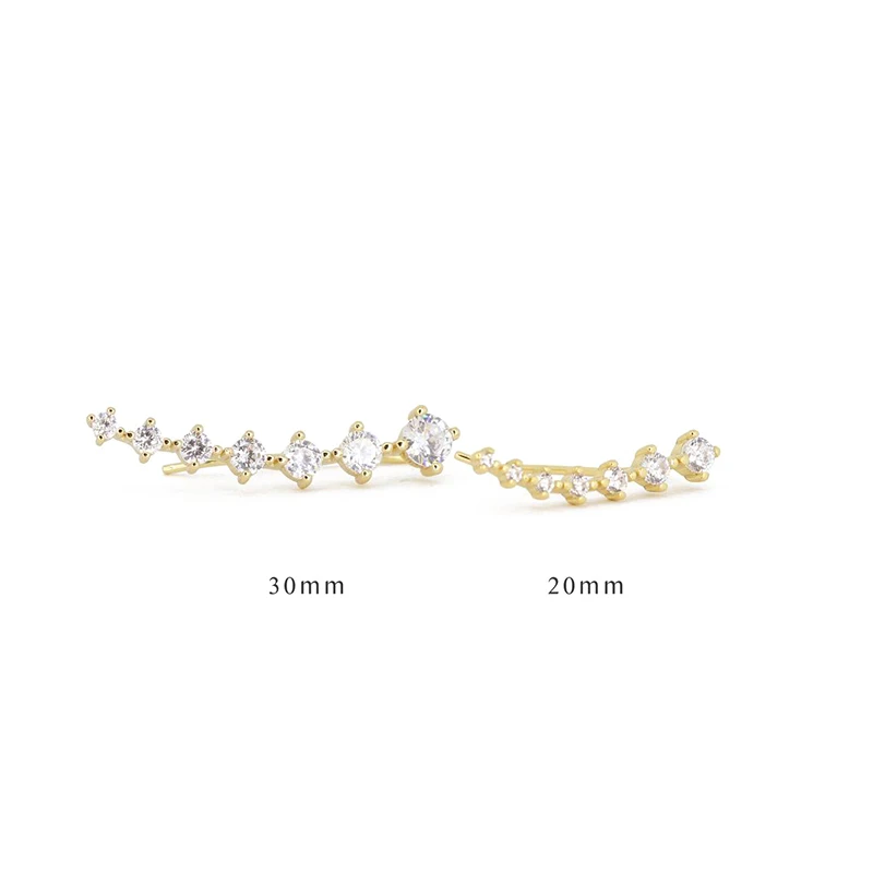 Sophie Ear Climber S925, sterling silver earrings with a chic and modern design, perfect for adding elegance and style to your look.